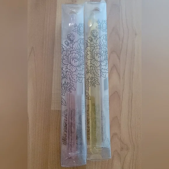 Crochet Hook Set Of 2 Sizes Crochet Hooks 19 Mm 15 Mm Gift for Mom The Hook Nook - Picture 4 of 9